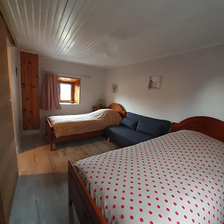 Holiday home Au Coup De Coeur
